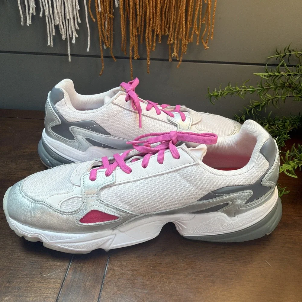 Adidas Originals Falcon Sneakers D96757 Orchid Tint/Silver SZ 9.5 NEW